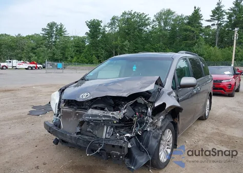 2015 Toyota Sienna Xle 8 Passenger из США, поврежденный, VIN 5TDYK3DC3FS647615